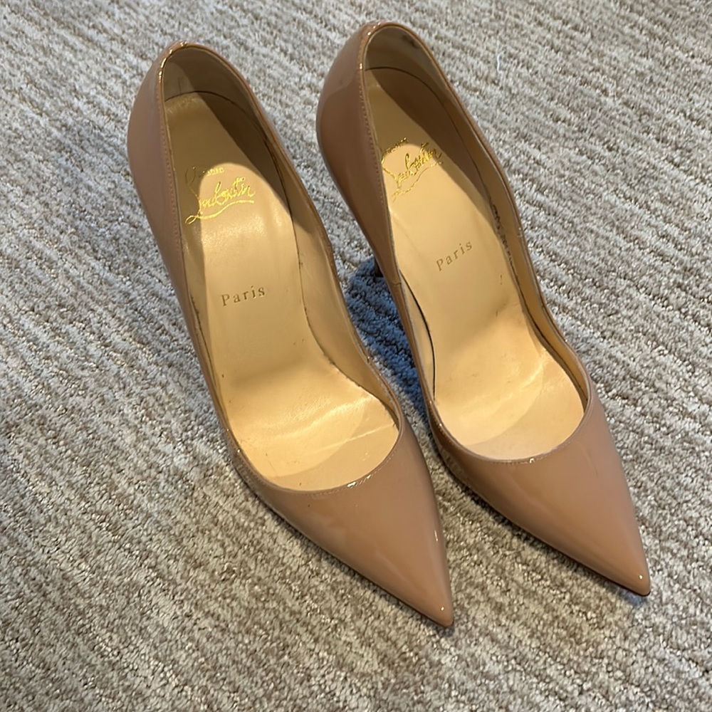 AUTHENTIC Christian louboutin